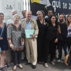 Celina (primera a la izquierda) junto a su padre Augusto cuando éste testimonió en la causa. Imagen: Sebastián Granata