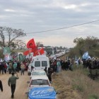 Marcha al campo de San Pedro, donde el Equipo de Antropología Forense halló la fosa común.
