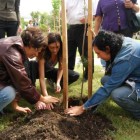 Tradicional ceremonia en el Bosque de la Memoria