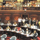 Fue una larga sesión, donde todos los senadores tuvieron algo para decir antes de votar. Imagen: Gentileza diario La República