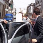 Jorge Roberto Diab quiso taparse la cara al entrar a declarar por otro caso de secuestro y tormentos.