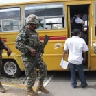 Marinos en la escena del crimen de 3 hombres en Acapulco / P. Pardo (AFP)