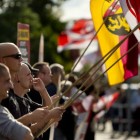 Neonazis se manifiestan contra un hogar para solicitantes de asilo en Berlín. / Odd Andersen (AFP)
